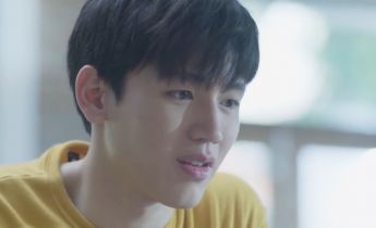 Тёмно-синий поцелуй лакорн 2 серия